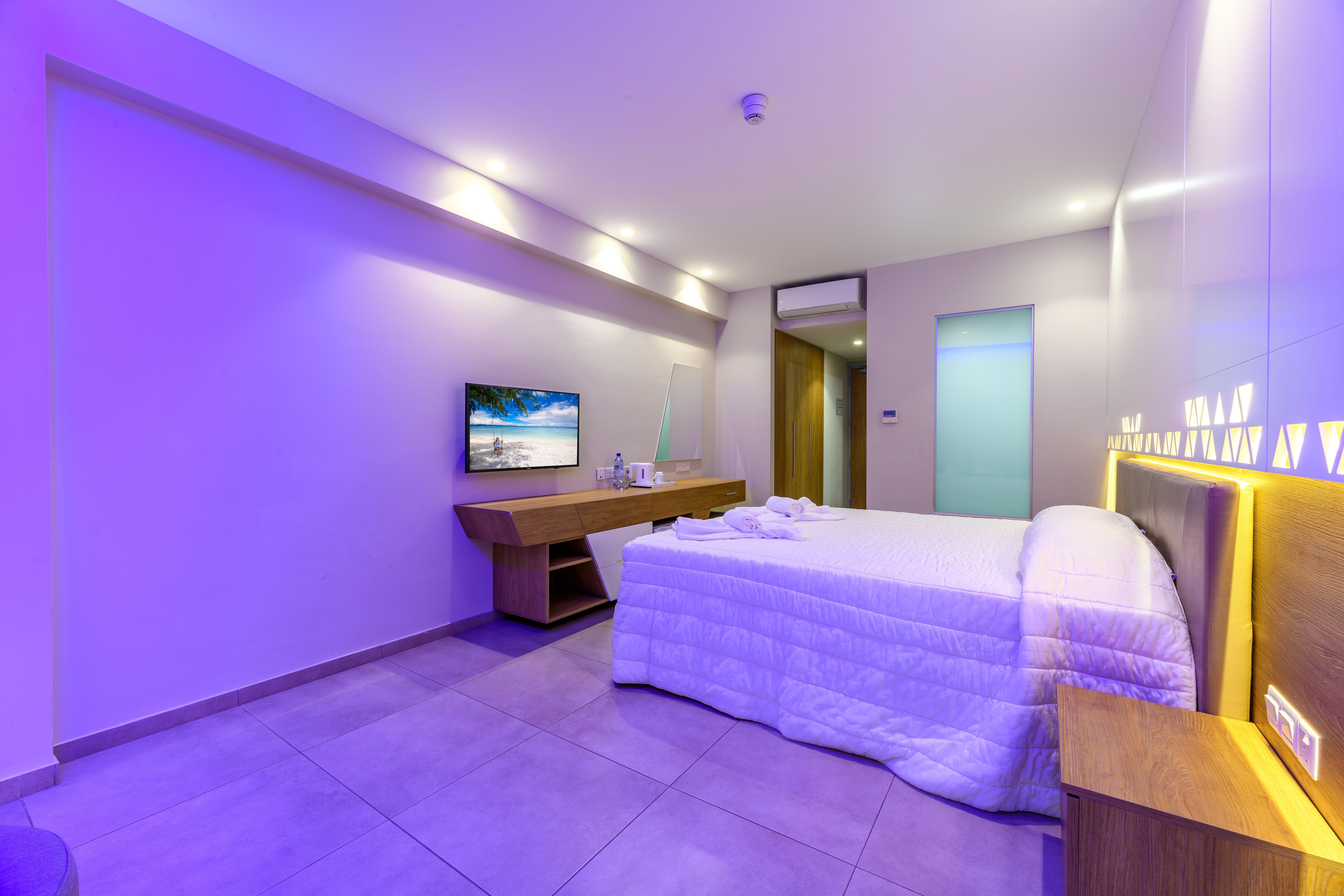 Seasons Hotel (Adults Only) Айя Напа Екстериор снимка