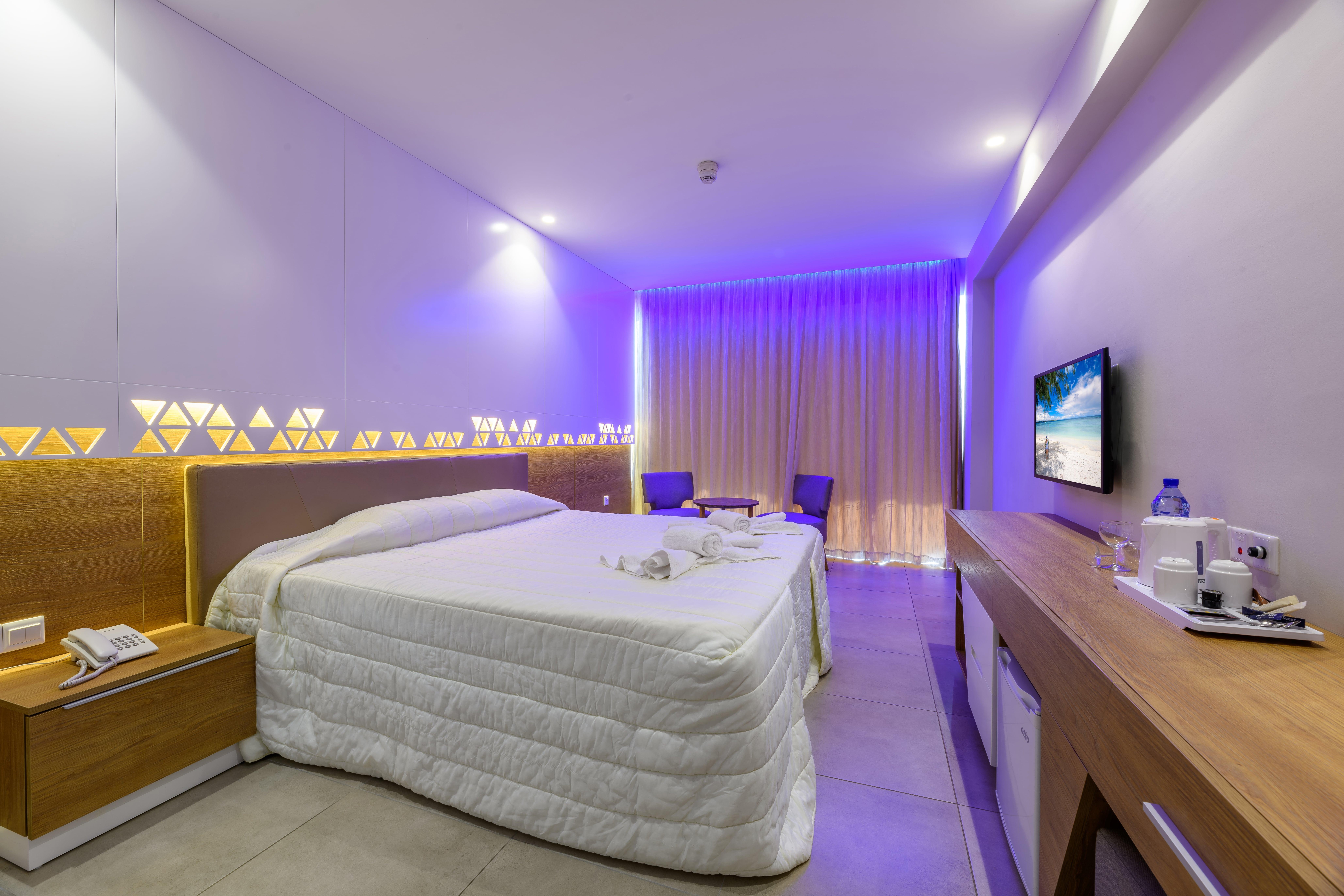 Seasons Hotel (Adults Only) Айя Напа Екстериор снимка