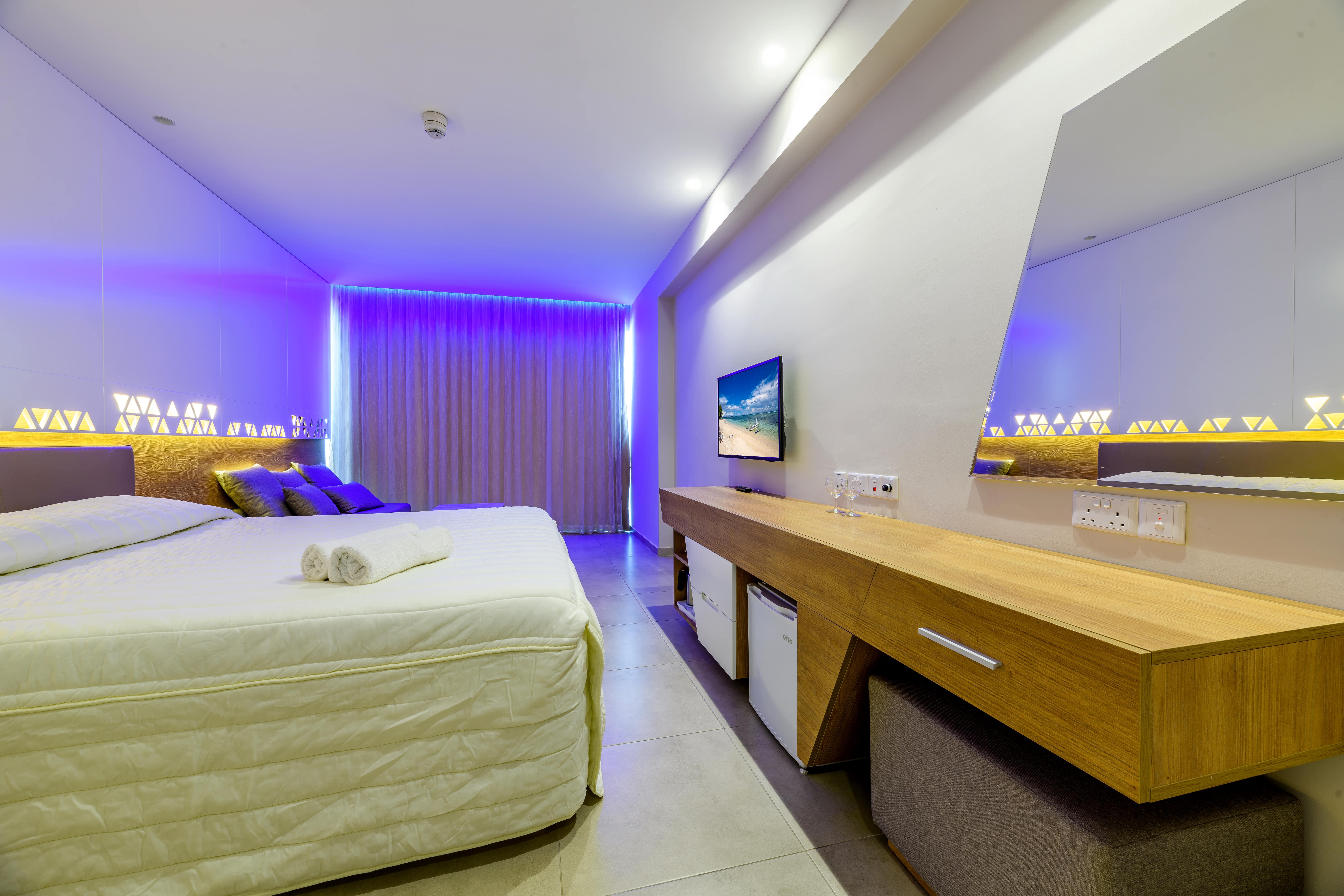 Seasons Hotel (Adults Only) Айя Напа Екстериор снимка