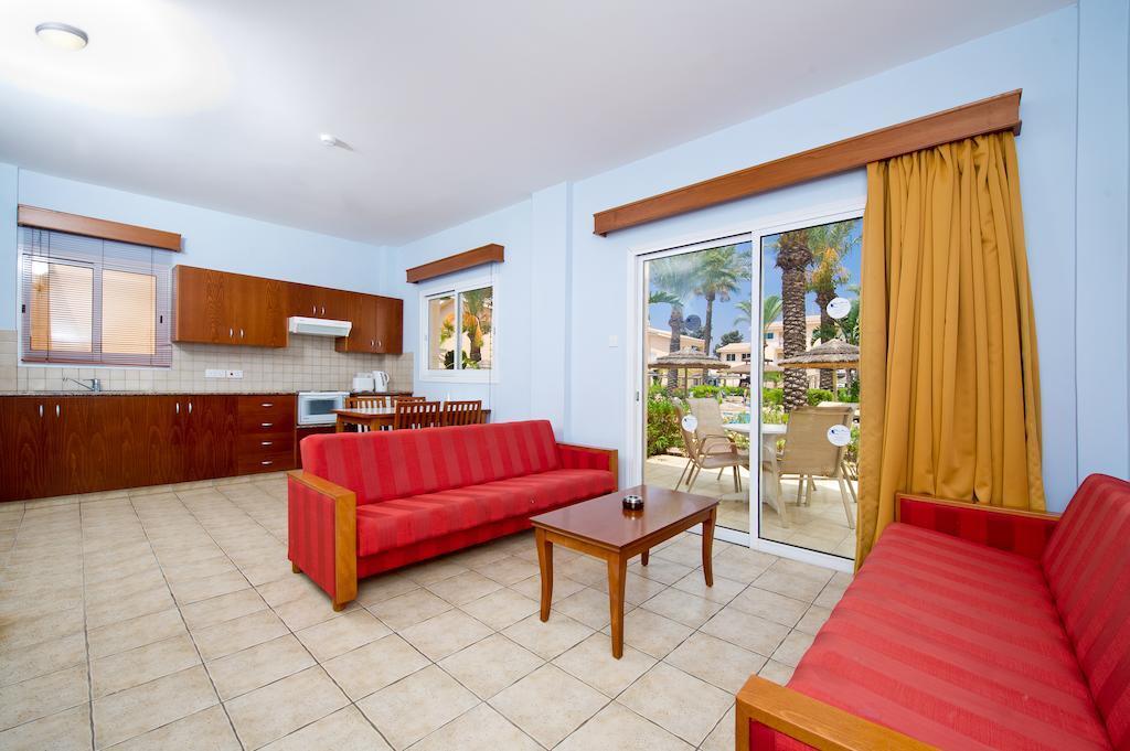 Seasons Hotel (Adults Only) Айя Напа Екстериор снимка